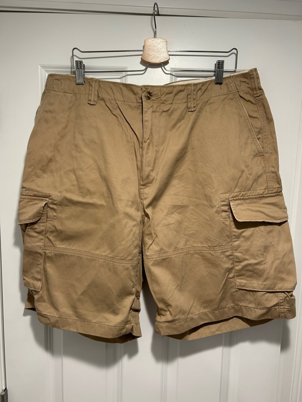 Ralph Lauren Khaki Cargo Shorts with Multi-Pocket Design